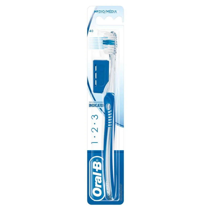 Oral B Spazzolino 40 Indicator Medio